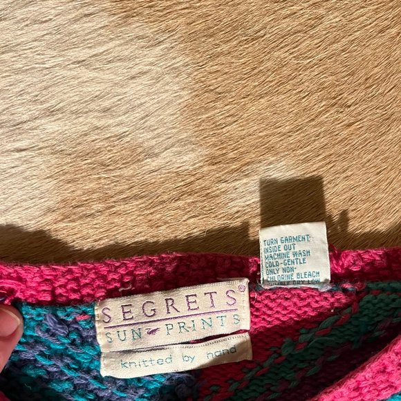 Vintage Segrets Sun Prints Hand Knit Funky Sweater - Picture 3 of 3